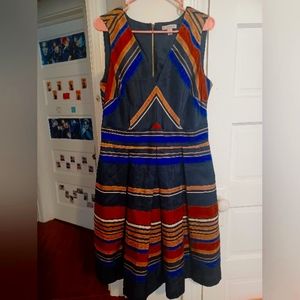 Established 1962 Dress Size 14 Brown, blue, gold and off white